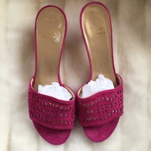 Stuart Weitzman Kitten Heels, 7 EUC